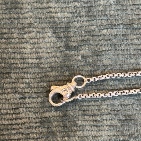 David Yurman PETITE ALBION PENDANT NECKLACE Sterling Silver with Pavé Diamonds, - Picture 5 of 6